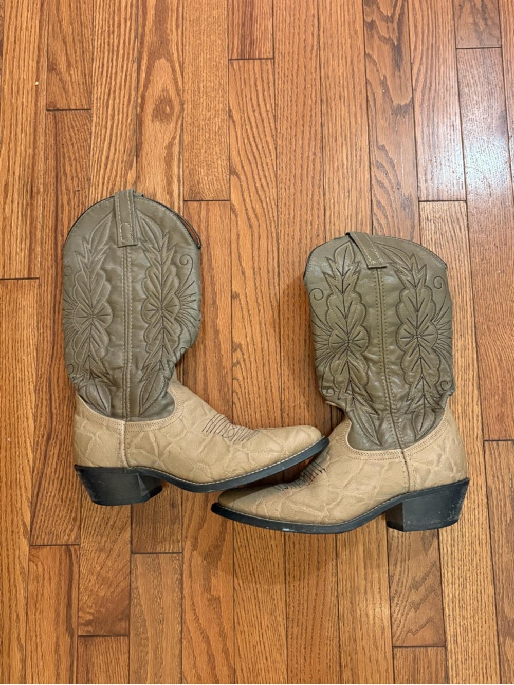 Vintage Acme Tan Western Cowboy Boots - Classic Stitch Detail